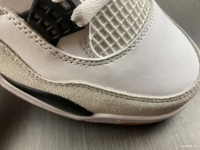 Chep Onekick DR5415-100 x Jordan Air SB 4 Nike 0327